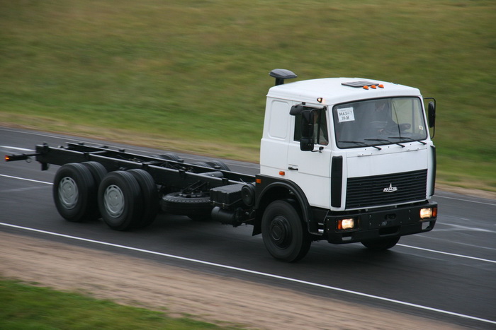 МАЗ-6303