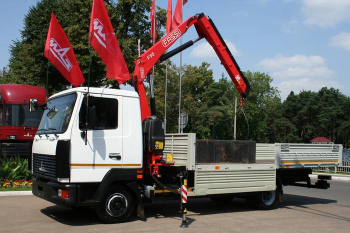 МАЗ-4940
