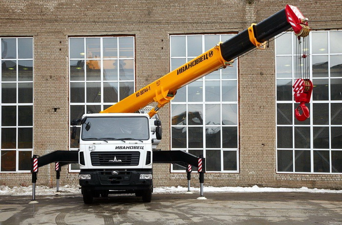 МАЗ КС-55744-1